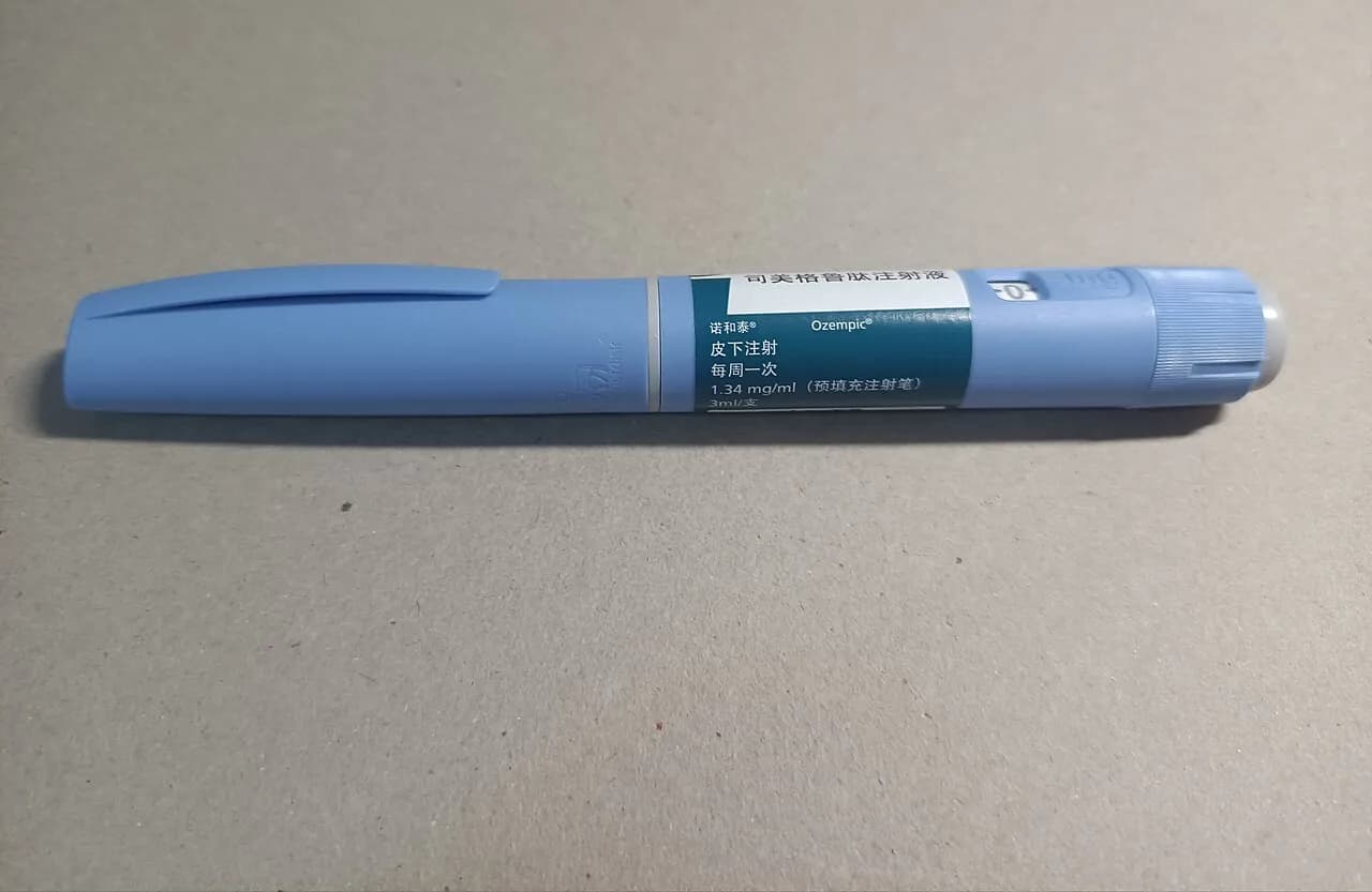 En 3 ml Ozempic-pen indeholdende semaglutid, der anvendes til behandling af type 2-diabetes.