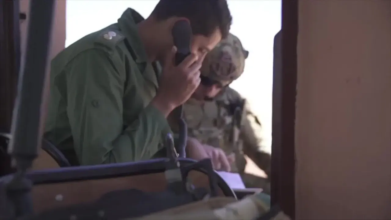 Et foto fra den fælles militærøvelse African Lion i Marokko. Øvelsen samler styrker fra flere lande og fokuserer på interoperabilitet og træning i fælles operationer.
