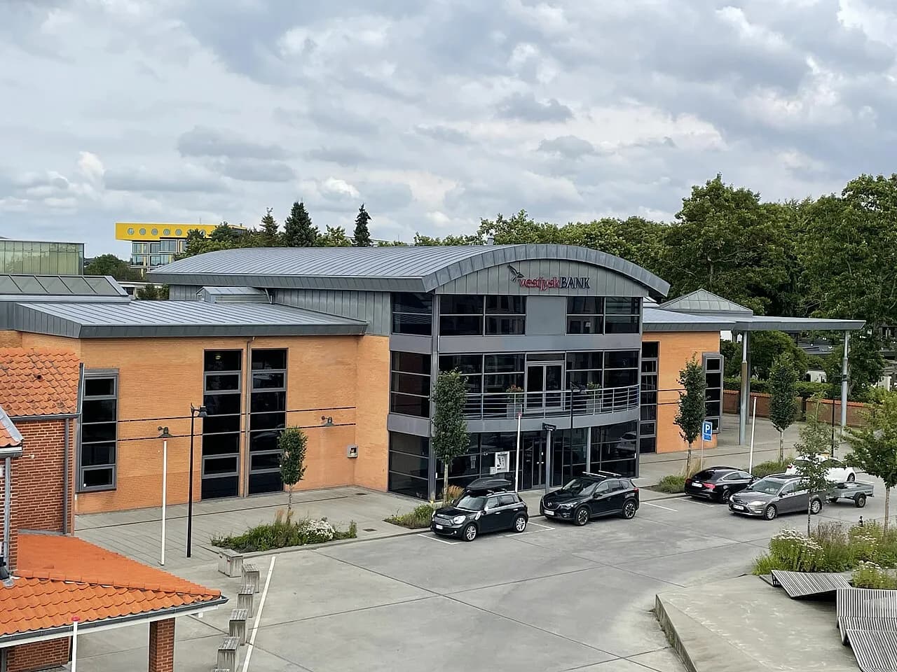Vestjysk Bank i Billund. Bygningen er fra 2024.