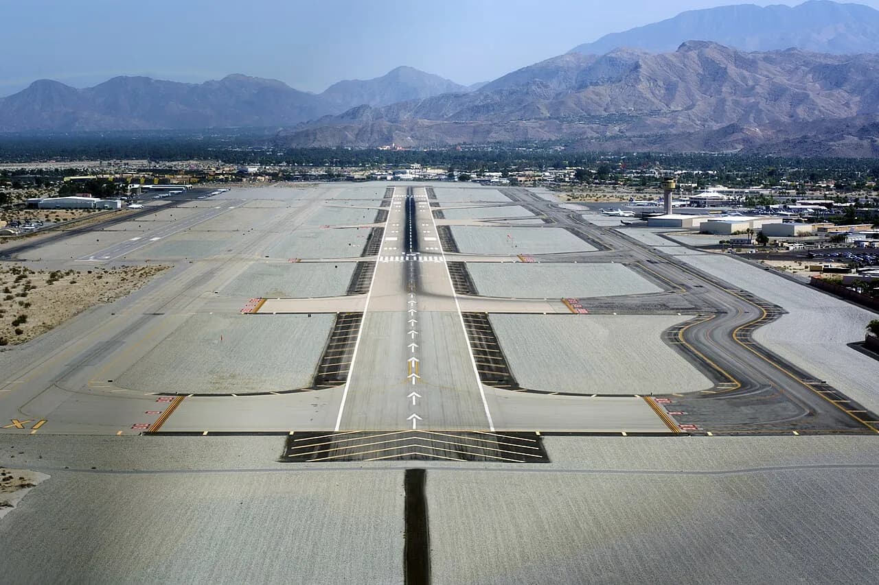 Aerial view of Palm Springs International Airport's runway 13R during final approach, captured by photographer Don Ramey Logan.