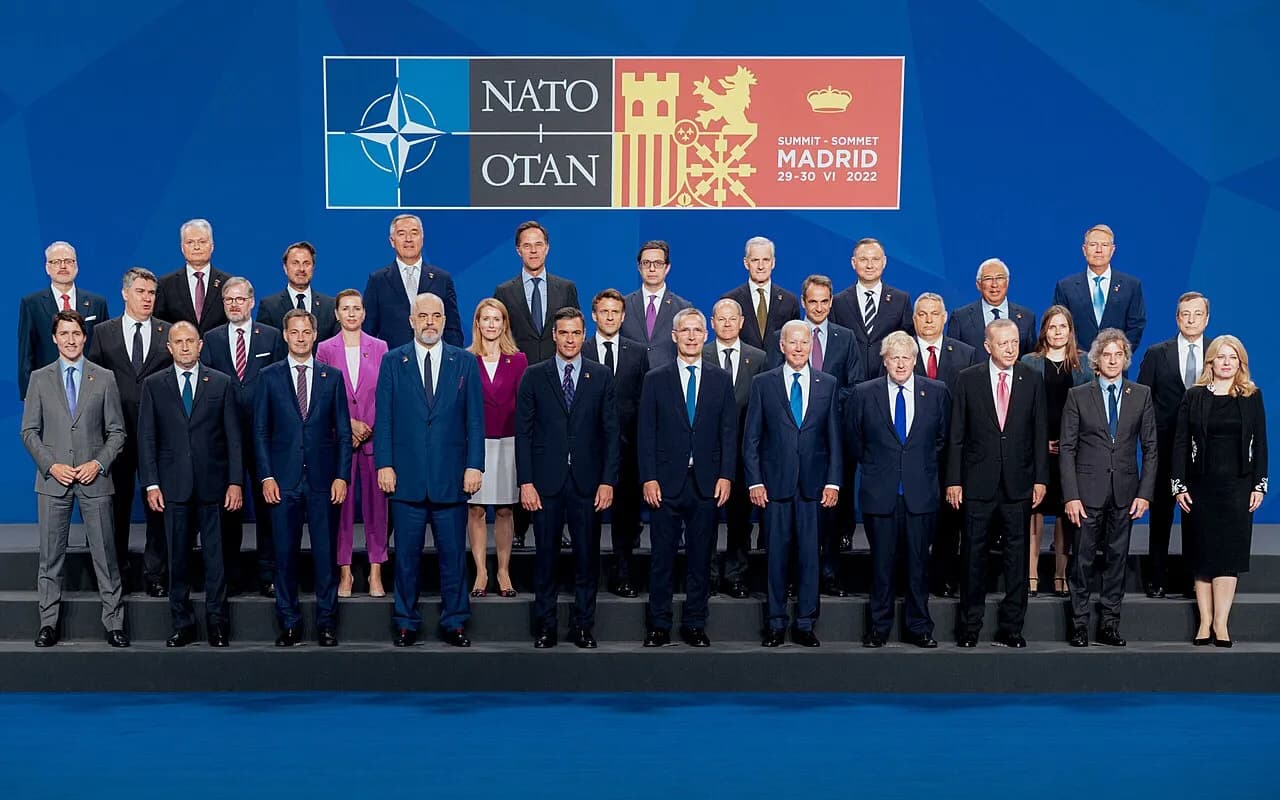 Joe Biden og andre NATO-ledere mødes i Madrid i 2022.
