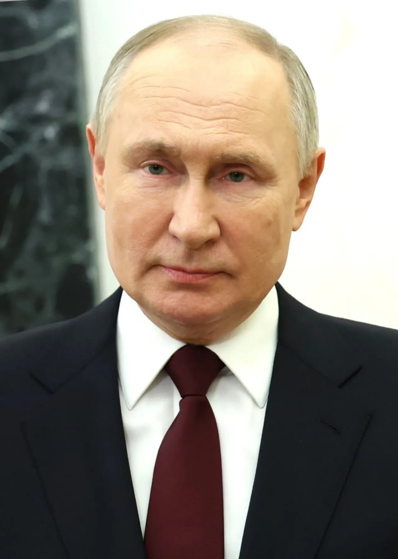 Et officielt portræt af Vladimir Putin fra 2024. Billedet viser ham i en formel sammenhæng.