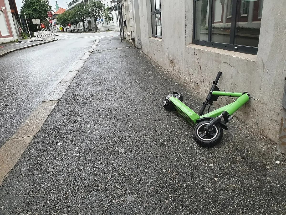 Destroyed electric kick scooter.jpg